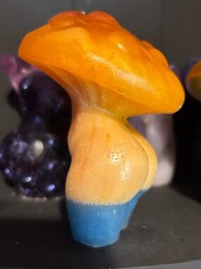 NWT Handmade Gradient Acrylic Sexy Mushroom — Orange, Cream & Blue